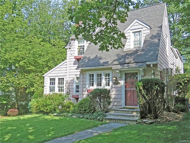 2nd image of 24 Branford Rd