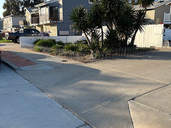 2nd image of 4515 Contour Blvd #A