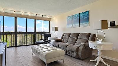 2nd image of 800 Cove Cay Dr Unit 7A