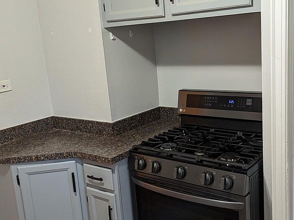 5th image of 384 E 270th St