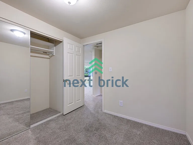 10435 SE 13th St — Photo 11