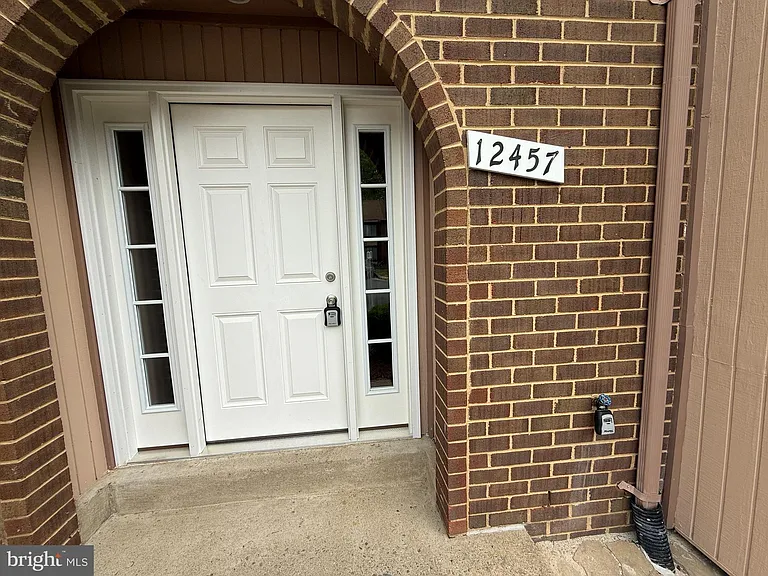 12457 Andover Ct — Photo 2