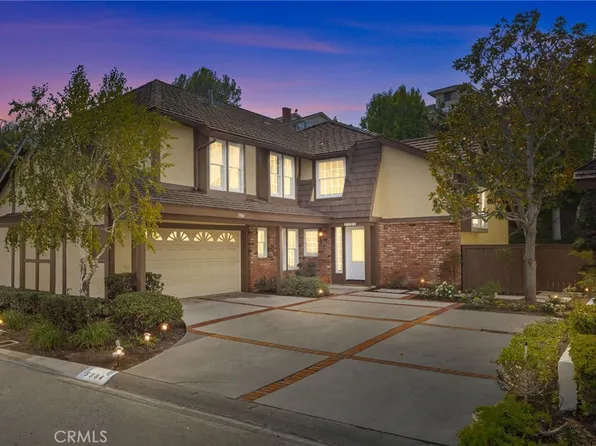 5984 E Avenida La Vida, Anaheim, CA 92807