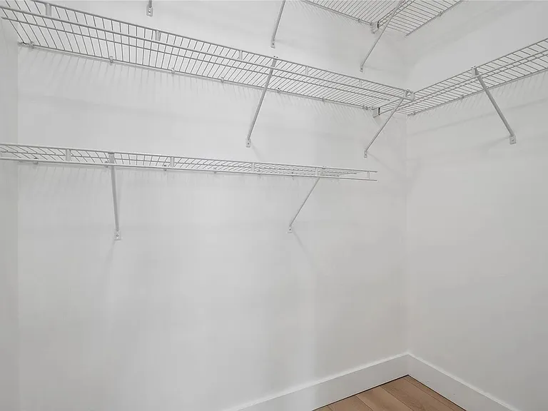 400 E Locust St #213 — Photo 19