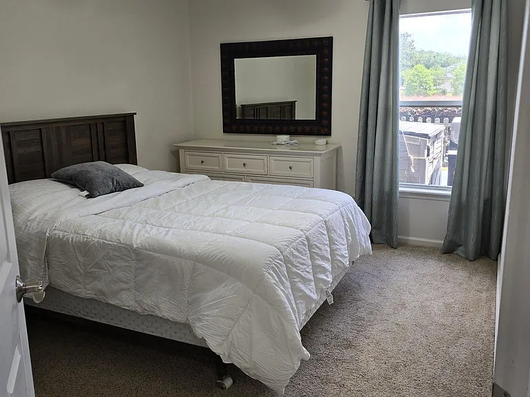 1652 Redstone Ct — Photo 53