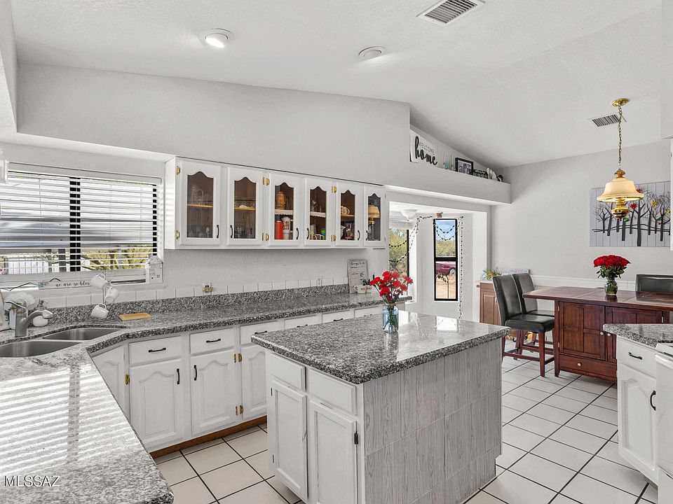 1st image of 3110 W Camino Del Yucca