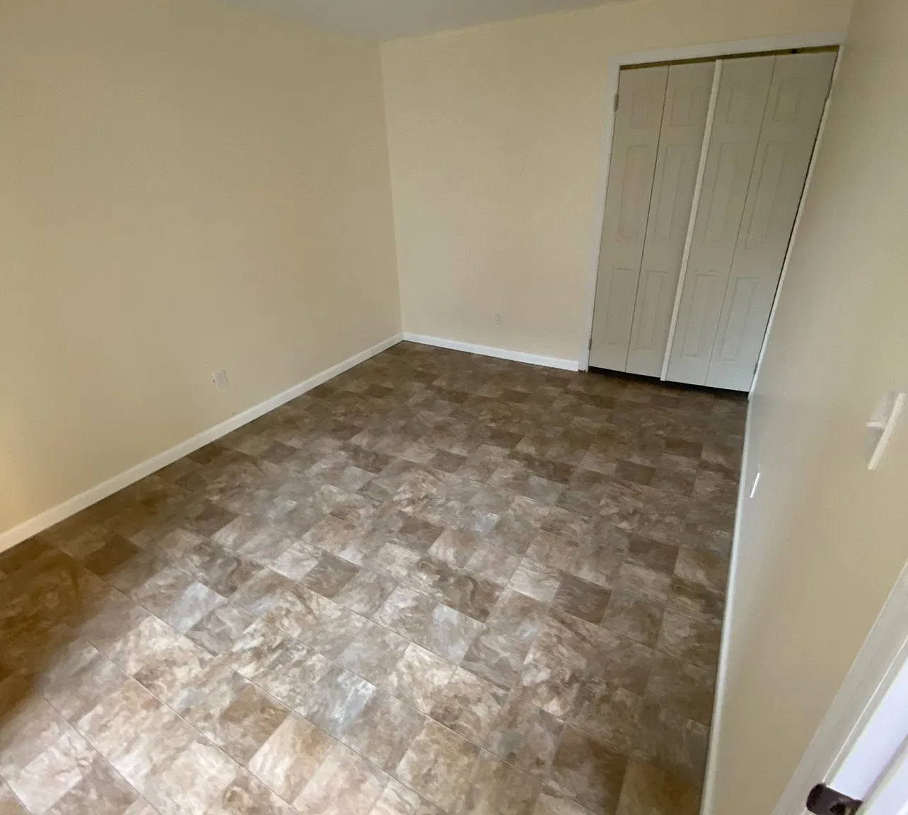 1 bed, 900 sqft, $1,350 — Photo 2
