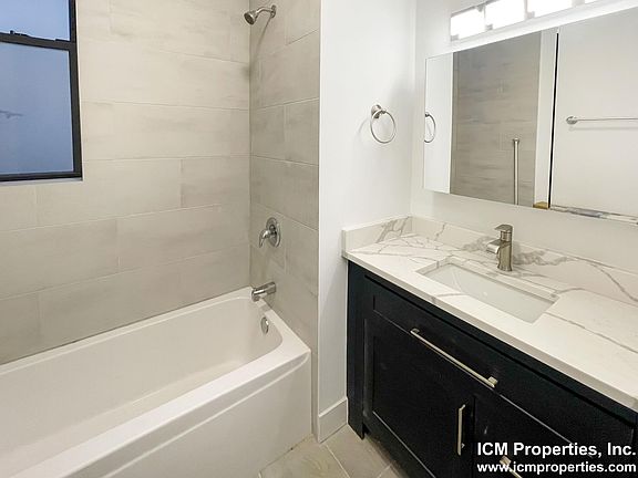 5th image of 2924 W Logan Blvd #1N