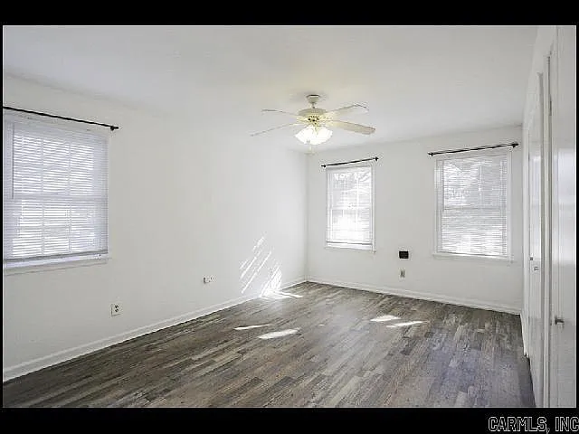 7202 Illinois St — Photo 18