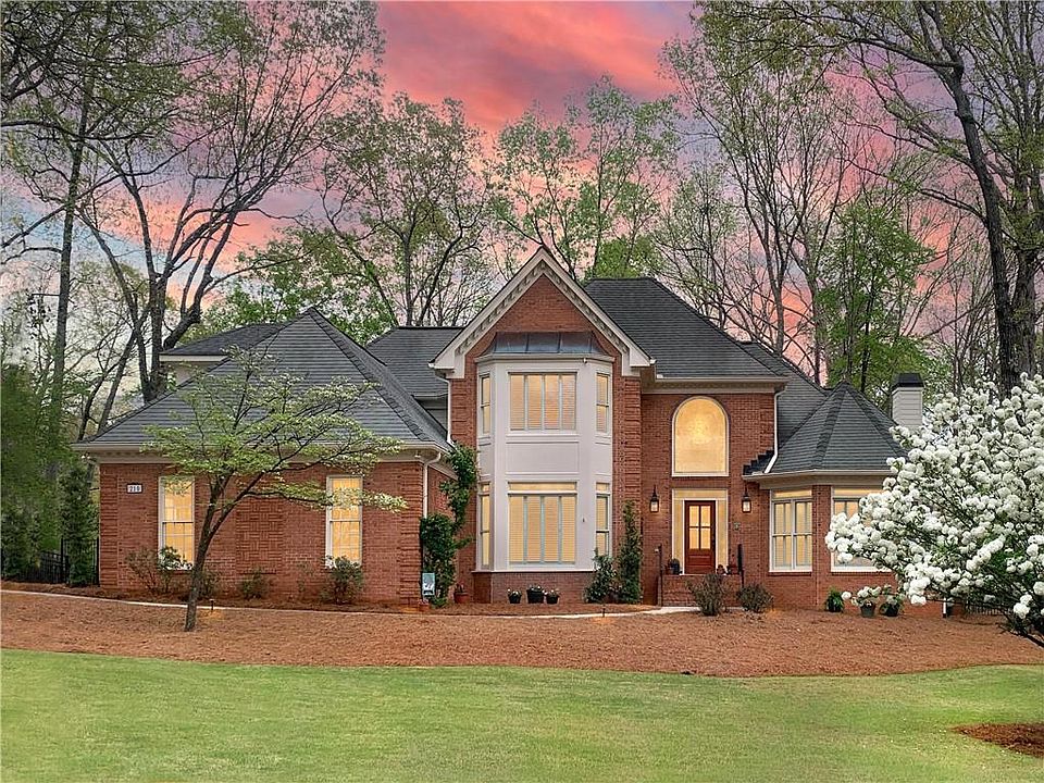 1st image of 210 Wicklawn Way
