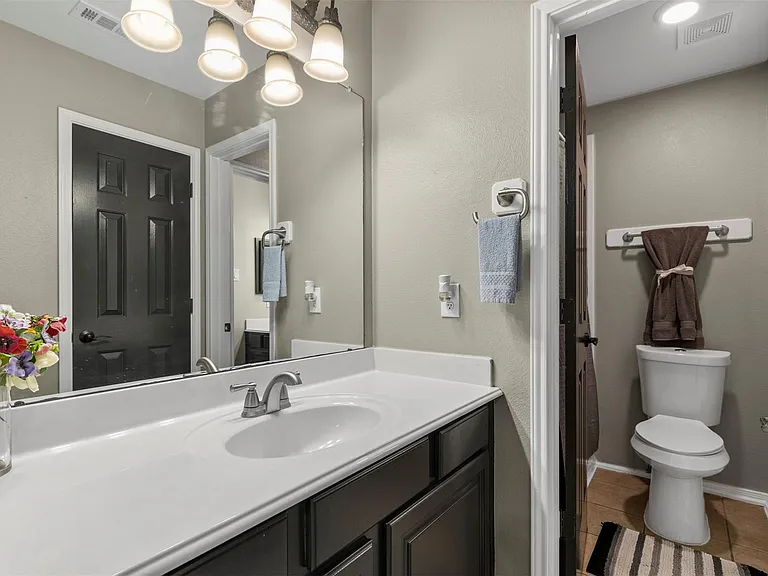 13923 Prospect Point Dr — Photo 42