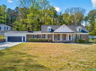 100 Norwood Dr, Rainbow City, AL 35906