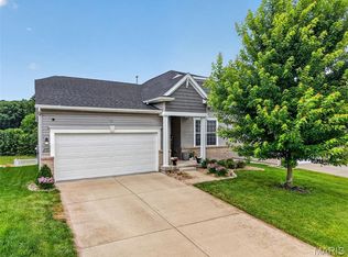 248 Thorn Brook Dr, O'Fallon, MO 63366