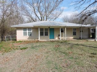 205 E Church St, Saint Jo, TX 76265