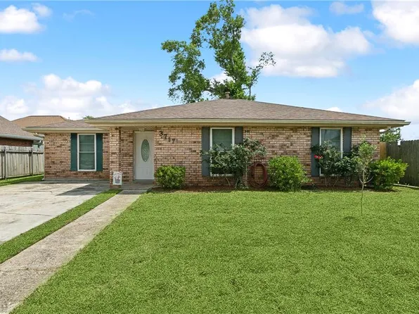 3717 Dauterive Dr, Chalmette, LA 70043
