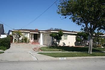 1st image of 2535 W 164th St