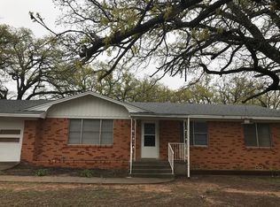 2005 Edgewood Dr, Bridgeport, TX 76426