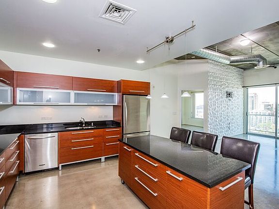 2nd image of 900 Las Vegas Blvd S Unit 1216