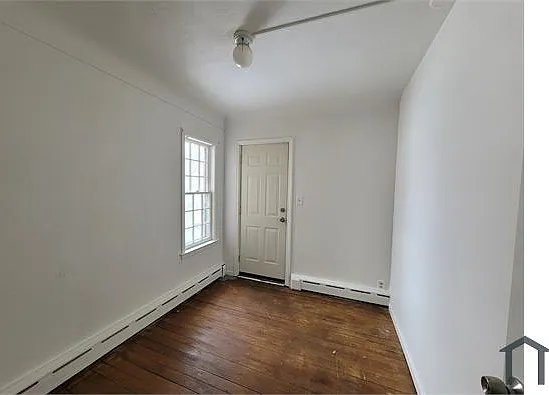 2458 Gibson St #1 — Photo 15