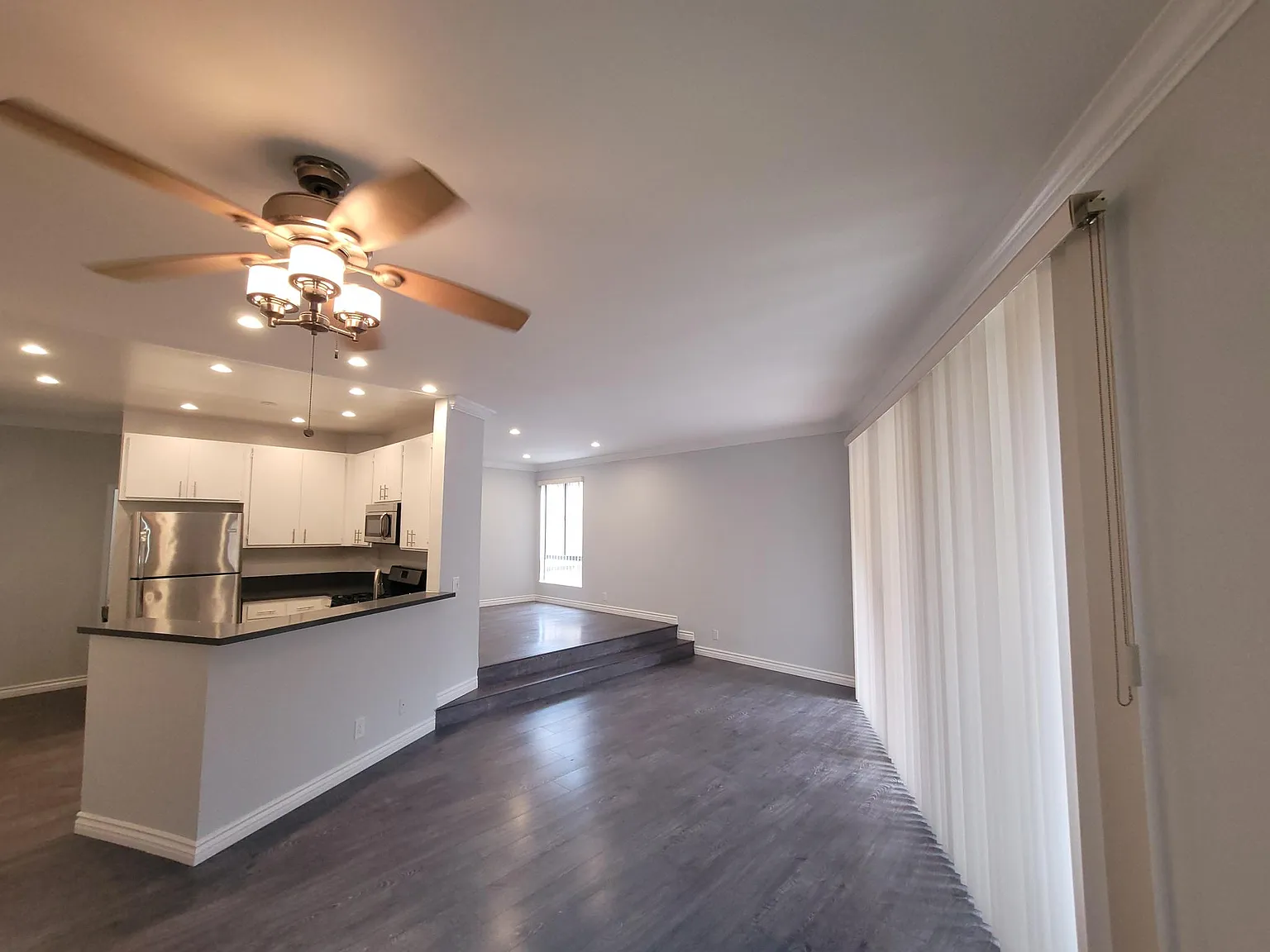 1 bed, 750 sqft, $2,100 — Photo 1