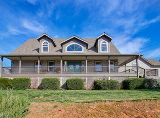 18729 Dog Bar Rd, Grass Valley, CA 95949