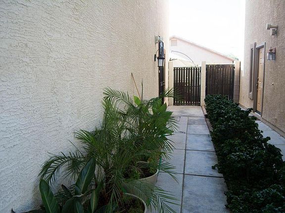 4th image of 2736 E Schiliro Cir