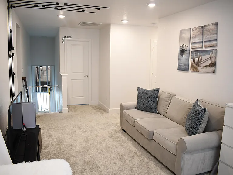 285 Silver Rock Trl — Photo 17