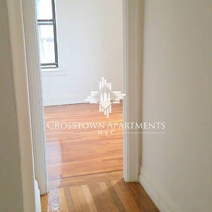 4th image of 2330 Newtown Ave APT 5EW