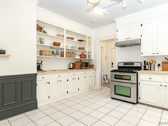 4th image of 3203 Montezuma Rd