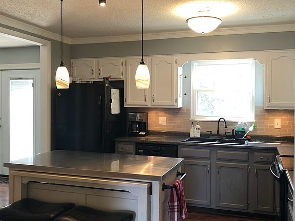 4th image of 1809 Dunraven Dr