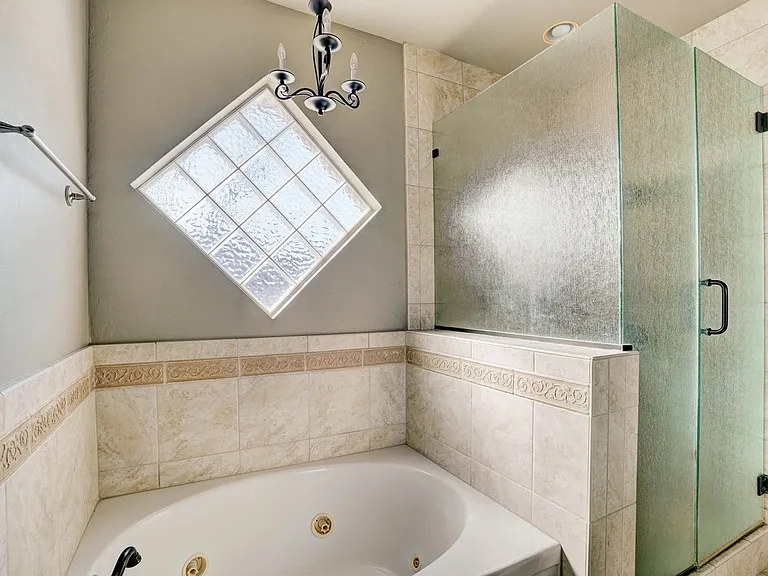 4601 NW 162nd Ct — Photo 24
