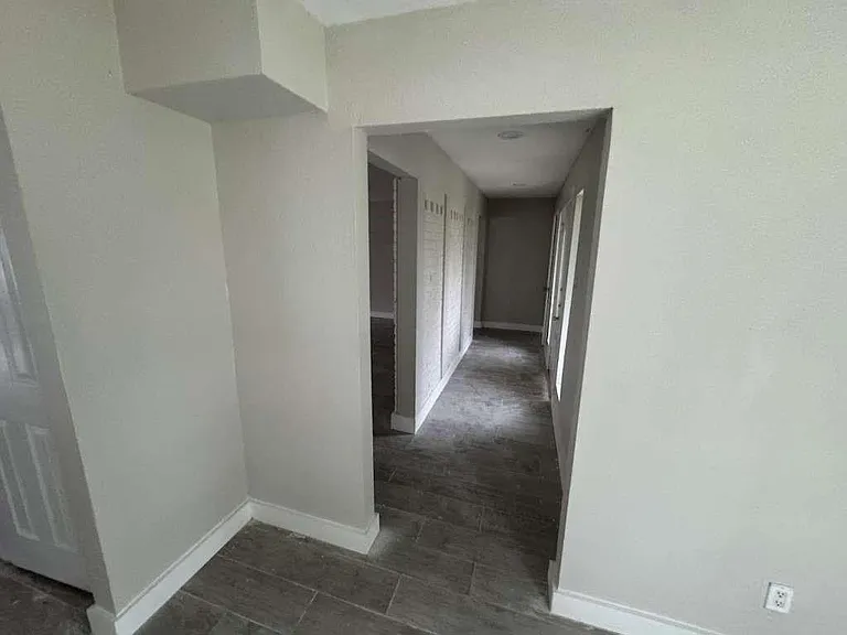 529 Brandon Rd — Photo 5