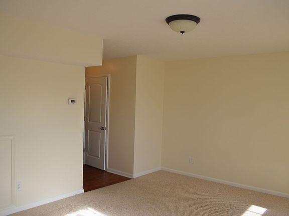 4th image of 151 Turner Ave
