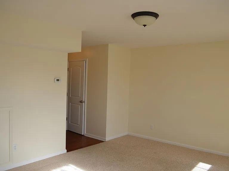 151 Turner Ave — Photo 4