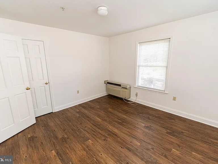 804 Travers St #2 — Photo 23