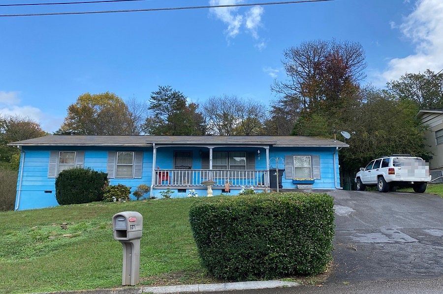 1st image of 6321 Shaftsbury Dr