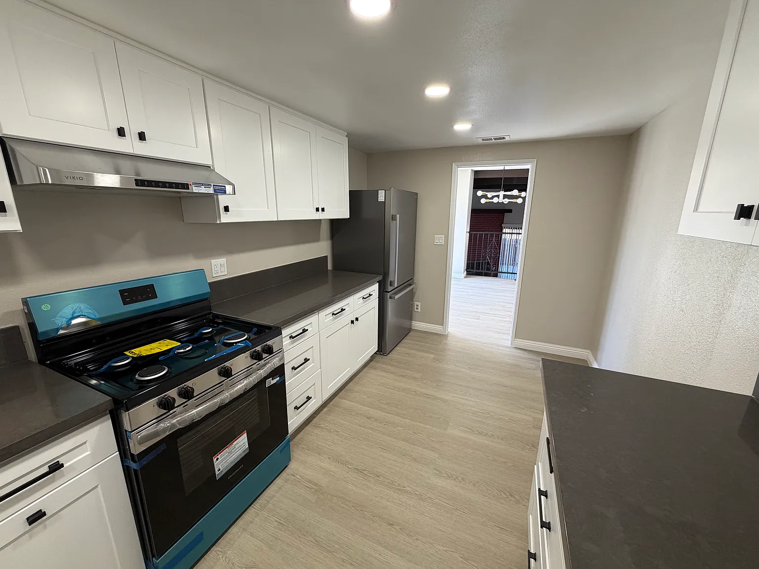 3 bed, 1850 sqft, $4,000 — Photo 4