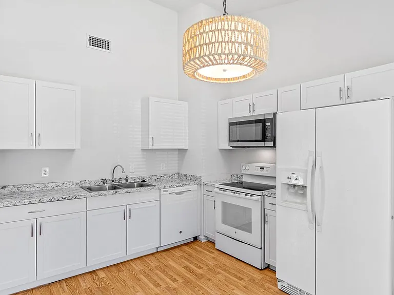 52 Woodcock Dr — Photo 12