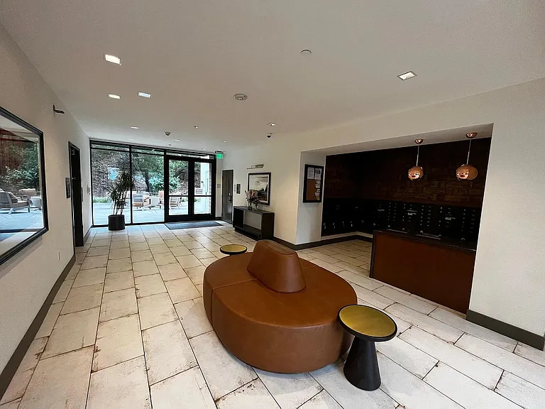 400 El Camino Real #318 — Photo 16