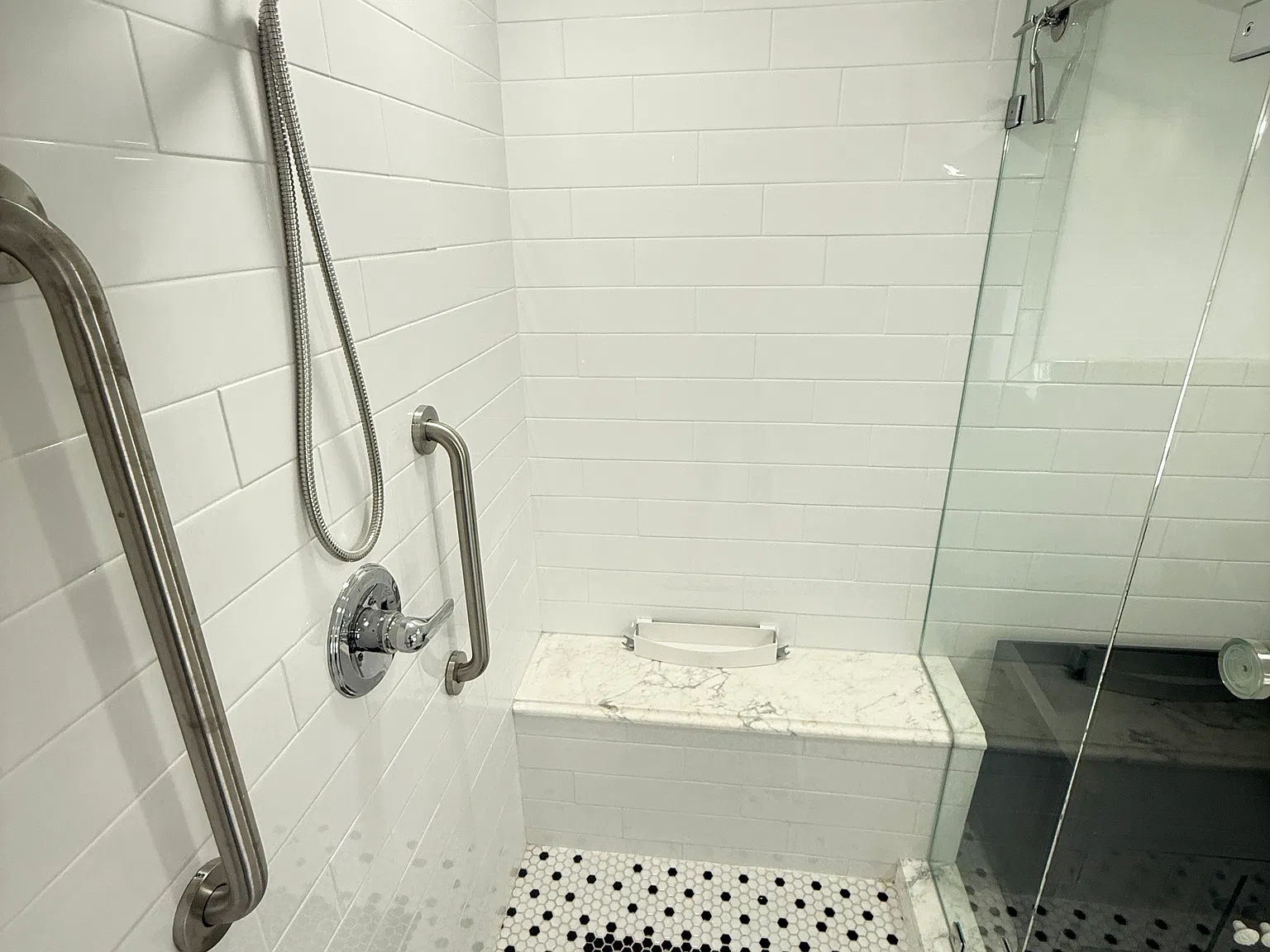 3 bed, 1565 sqft, $2,500 — Photo 1