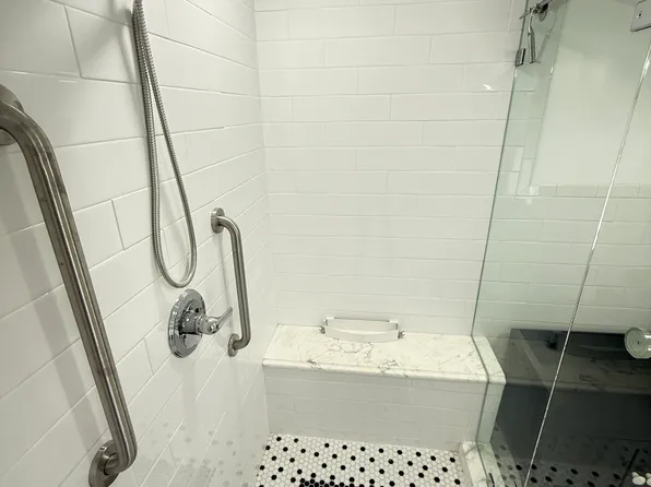 2013 Fleet St, Baltimore, MD 21231
