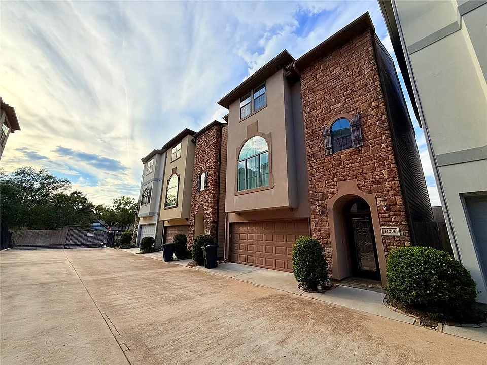 11206 Mattina Dr