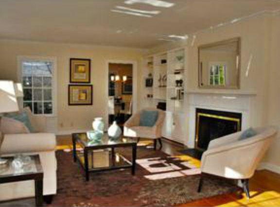 4th image of 385 Seale Ave