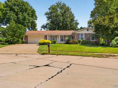 3822 Baville Ct, Florissant, MO, 63034
