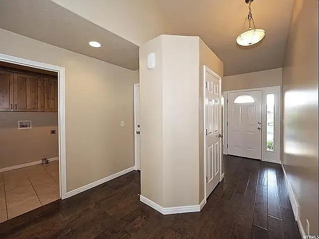 5 bed, 3363 sqft, $3,500 — Photo 2