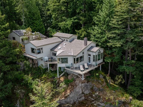 3 B Eagle's Nest Drive, La Conner, WA 98257