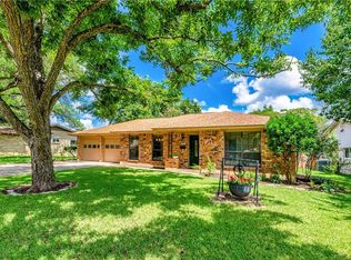 2306 Village Cir, Austin, TX 78745