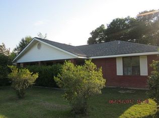 113 Earl Dubuisson Rd, Carriere, MS 39426