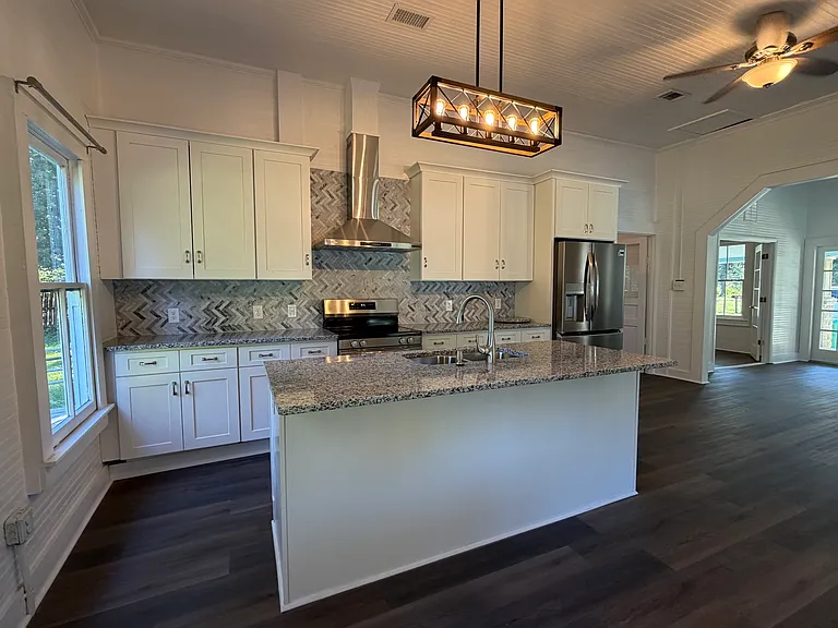 16650 SW 134th Ave — Photo 1