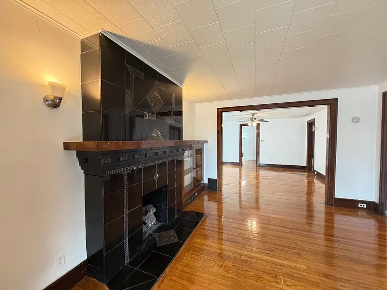 1080 Elmwood Ave #1 — Photo 3
